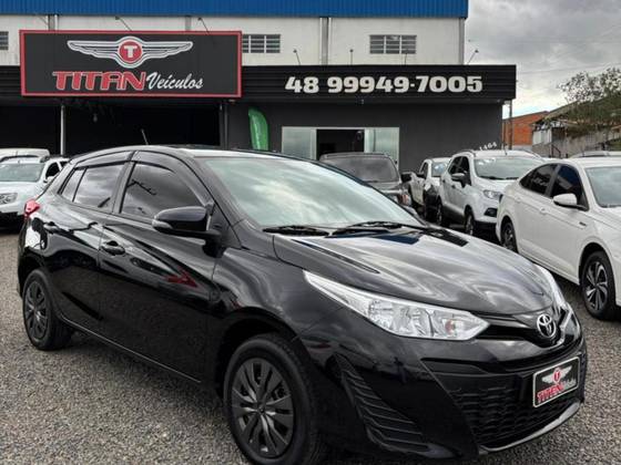 TOYOTA YARIS 1.3 16V FLEX XL LIVE MULTIDRIVE TOYOTA YARIS 1.3 16V FLEX XL LIVE MULTIDRIVE